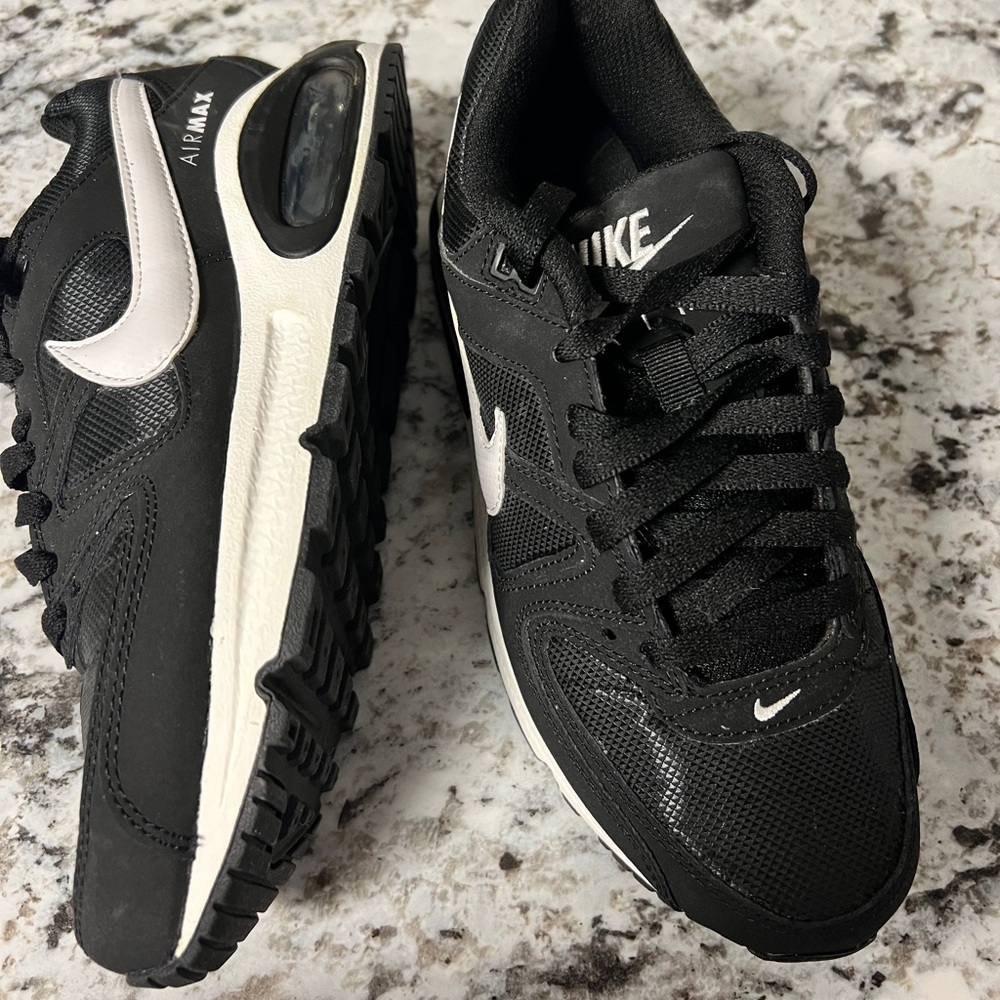 Women’s Nike Air Max NWOT Size 7